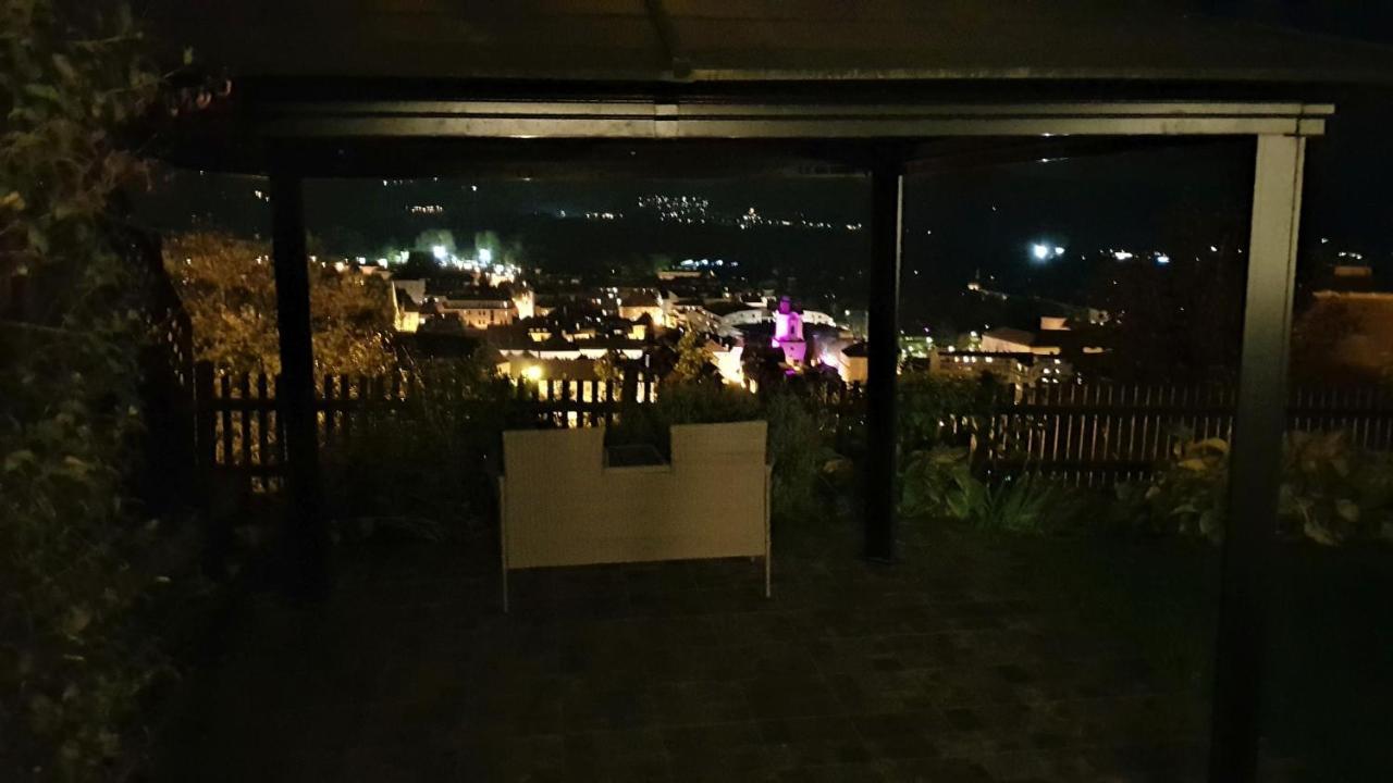 Blick Ueber Krems Mit Gartenpavillon Extérieur photo